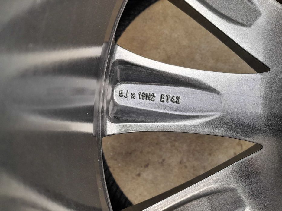 O janta fata 19 toli originala mercedes E class A2134010500