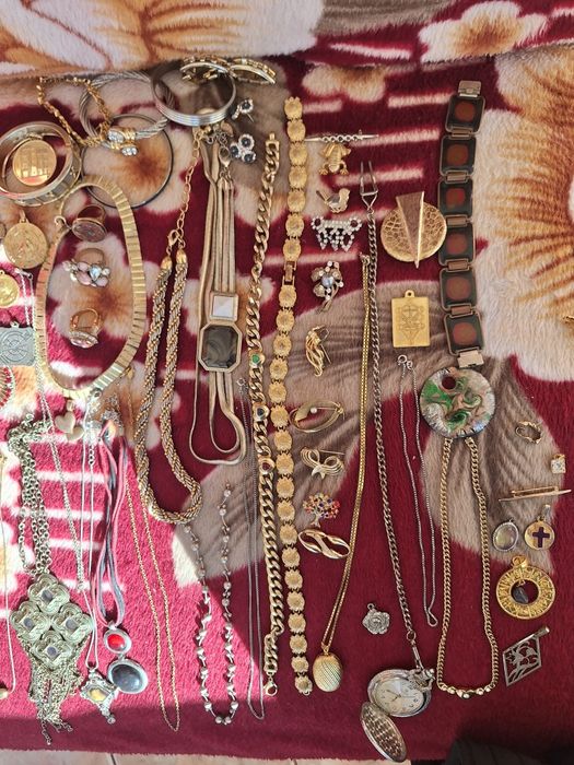 Bijuterii si ceasuri