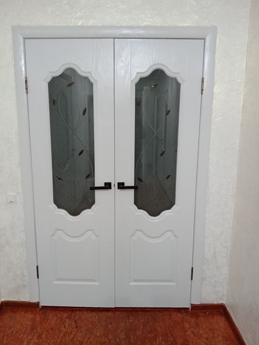 Покраска дери лестница Кухня