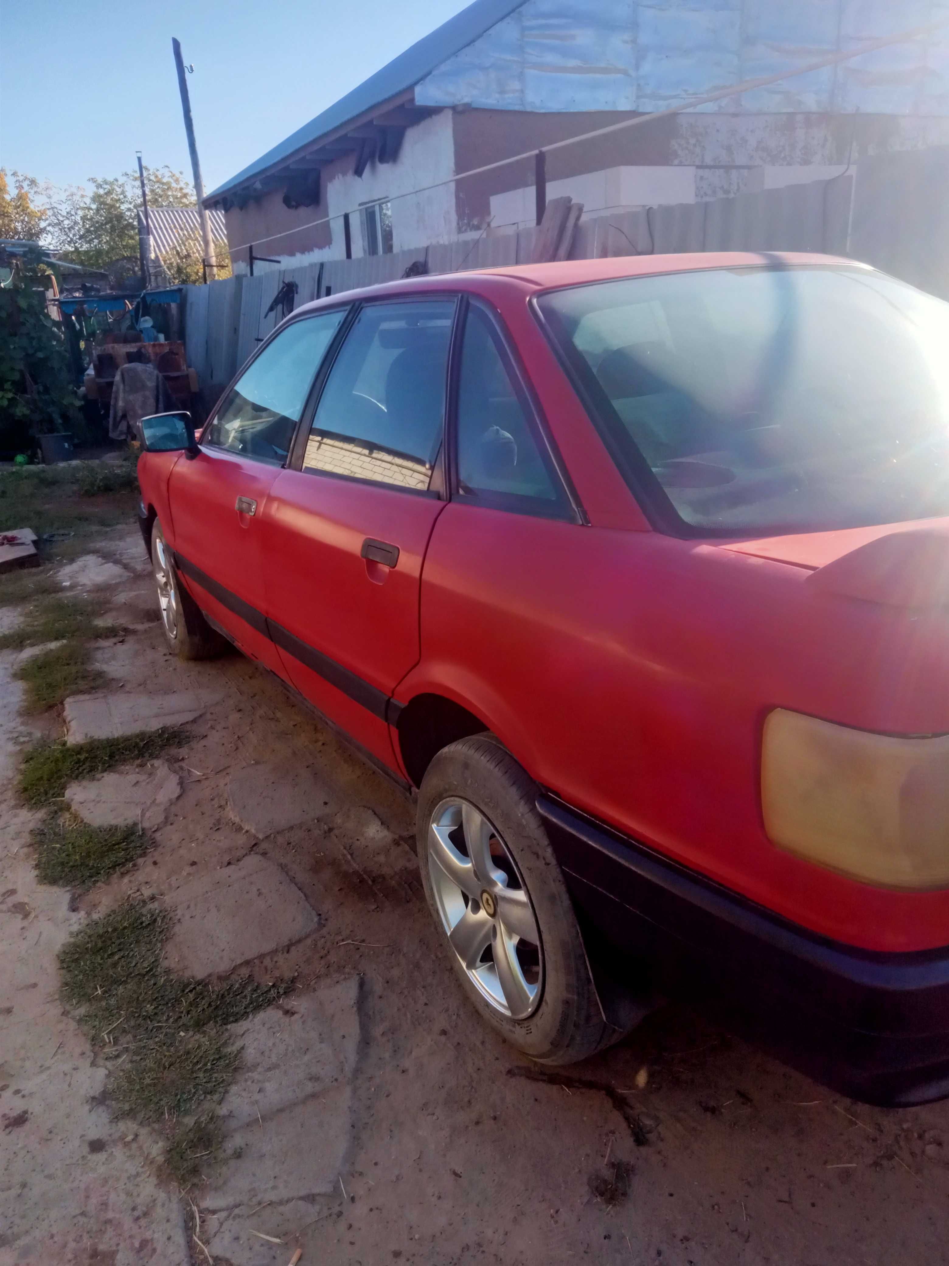 Продам ауди80 б3