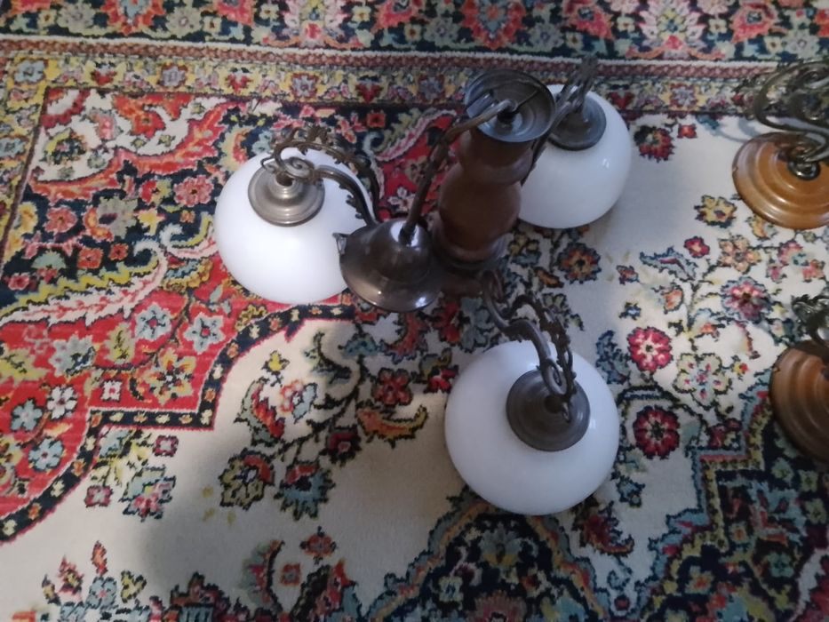 Продаю всё вместе Люстру и Бра