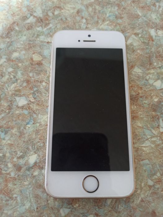 Продаю телефон, iPhone SE