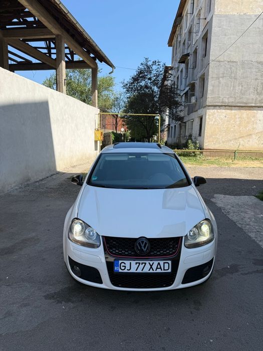 Golf 5 1.6 MPI Sport R line R32 GTI