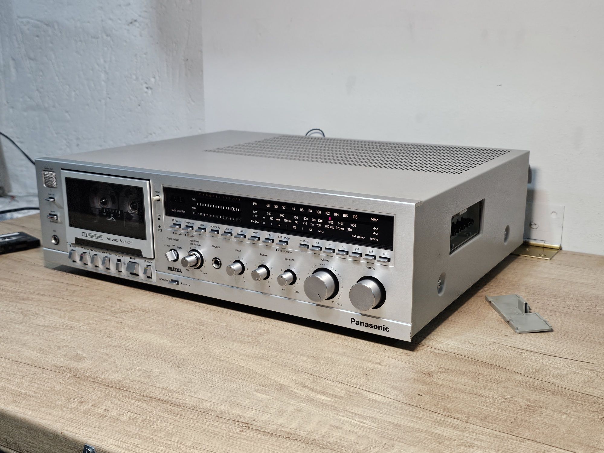 sistem audio PANASONIC sg-60, radio casetofon cu amplificare ,vintage