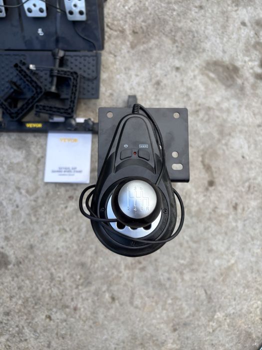 Стойка с волан, педали и скорости – почти нови!