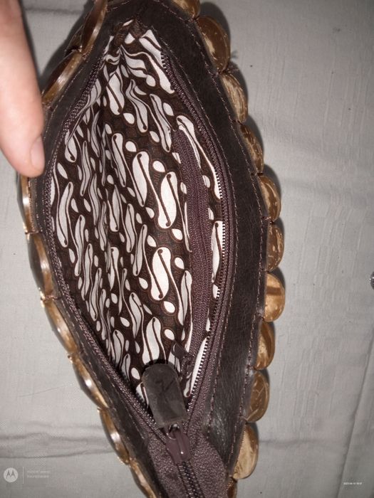 Vând geanta plic vintage cu cocos