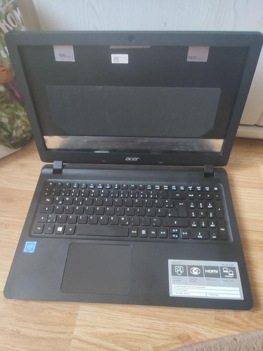 Carcasa completa + balamale + tastatura - Acer Aspire Es1-533