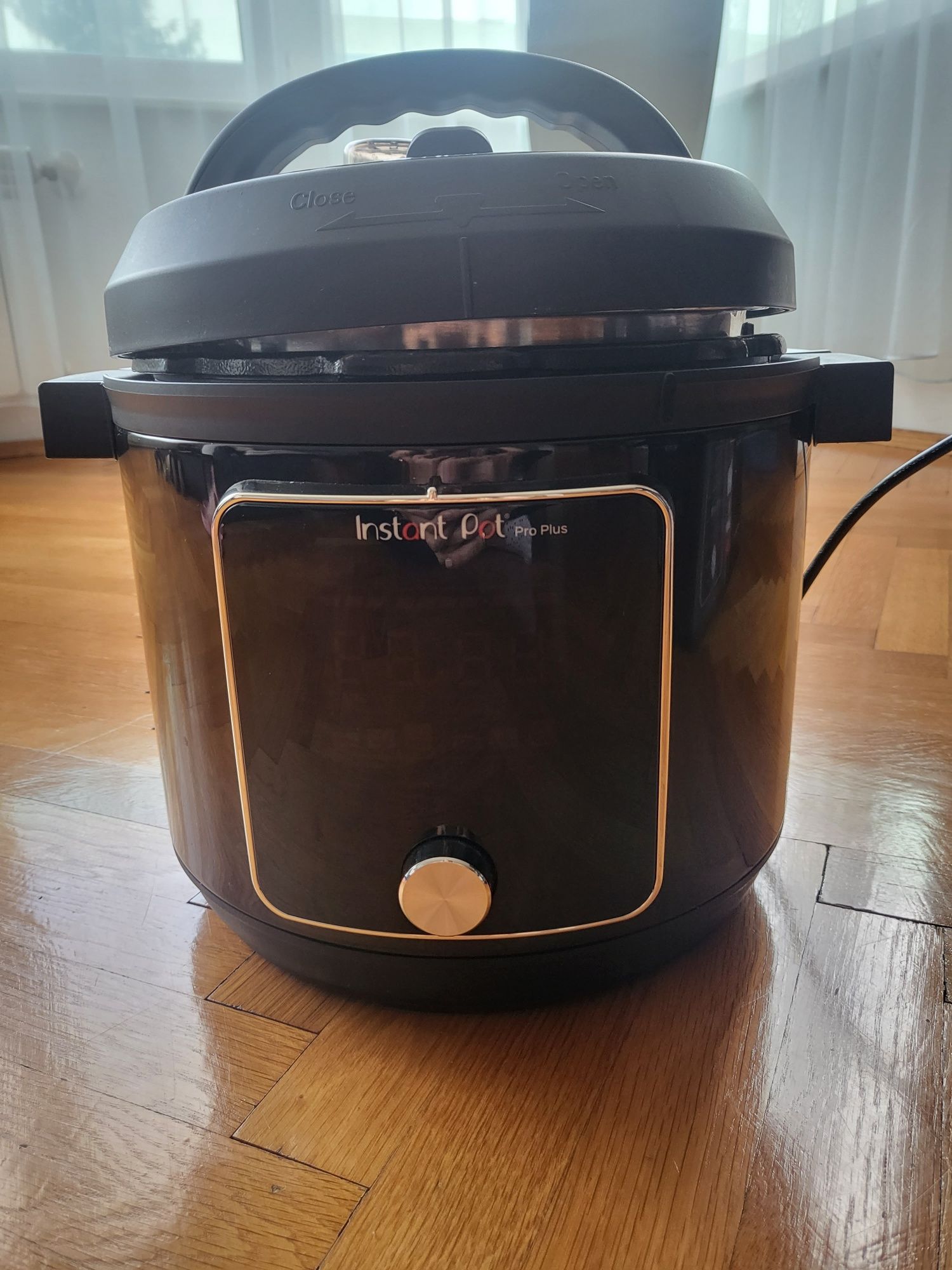 Instant pot PRO PLUS