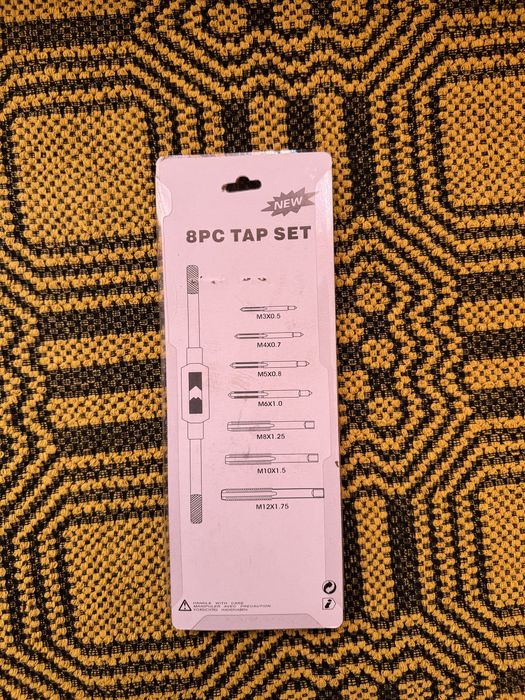 Комплект метчици от М3 до М12