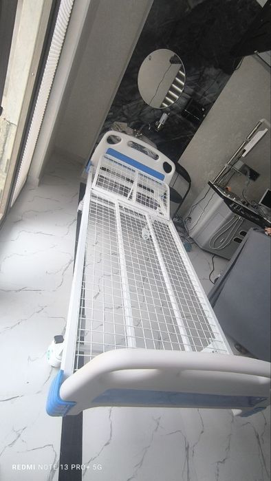 Медицинский кровать