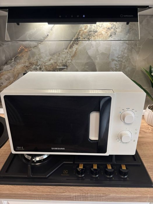 Cuptor cu microunde Samsung