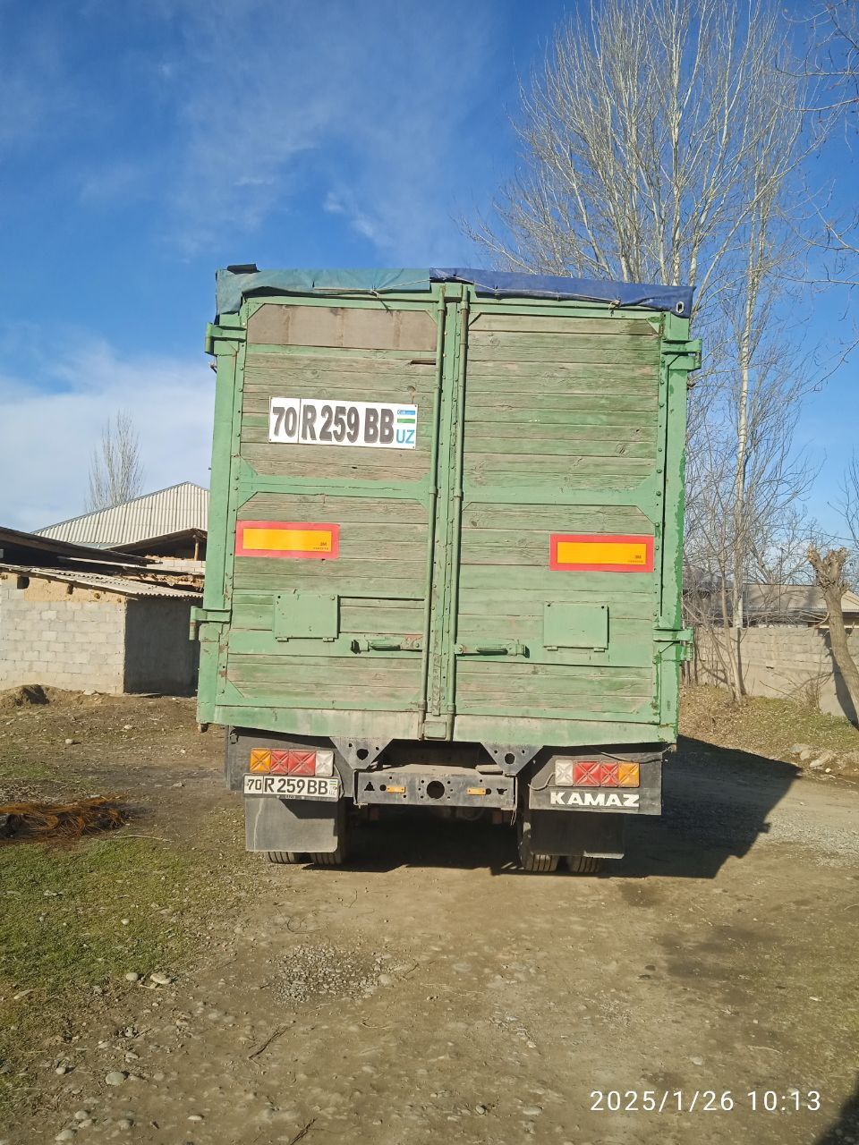 Kamaz sotiladi..