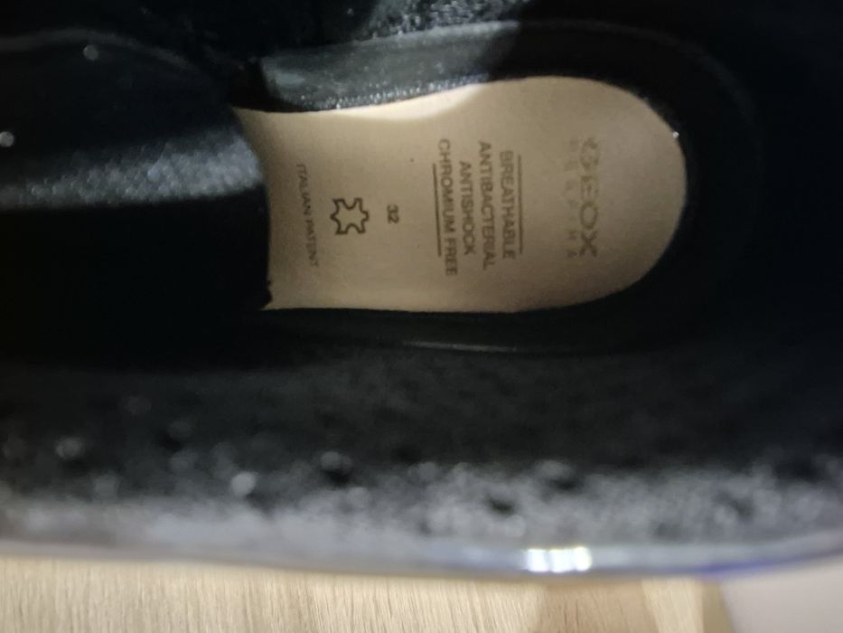 Geox marime 32 .