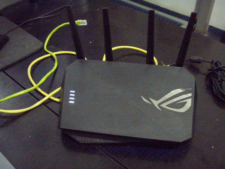 Router gaming Asus ROG STRIX RT-AX3000 dual band
