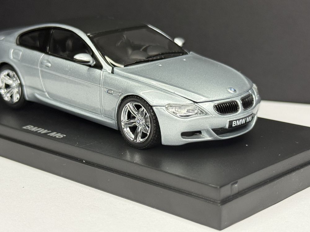 Kyosho 1:43 BMW M6
