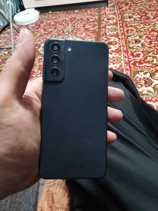Продам Самсунг S21fe