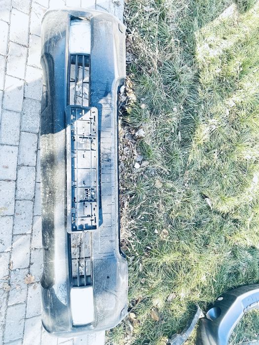 Продам бапер на Toyota land cruiser