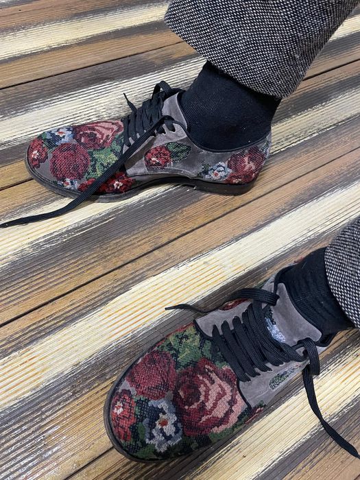 Pantofi piele brodata