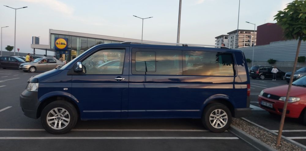Vw Caravelle 2.5TDI / 9 Locuri / M1