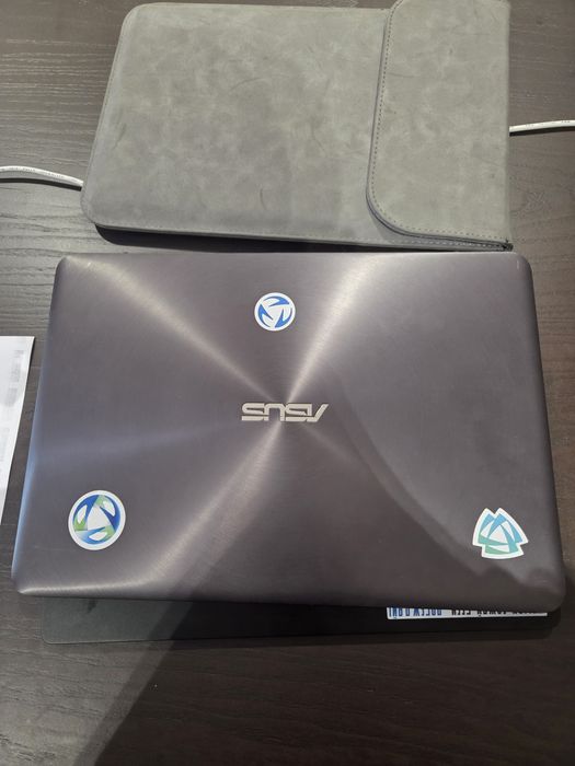 Ноутбук Asus zenbook UX305C