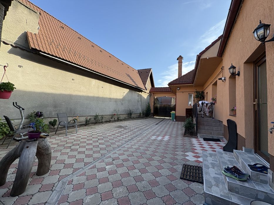 Vând casă săsească individuală 4 camere direct de la proprietar