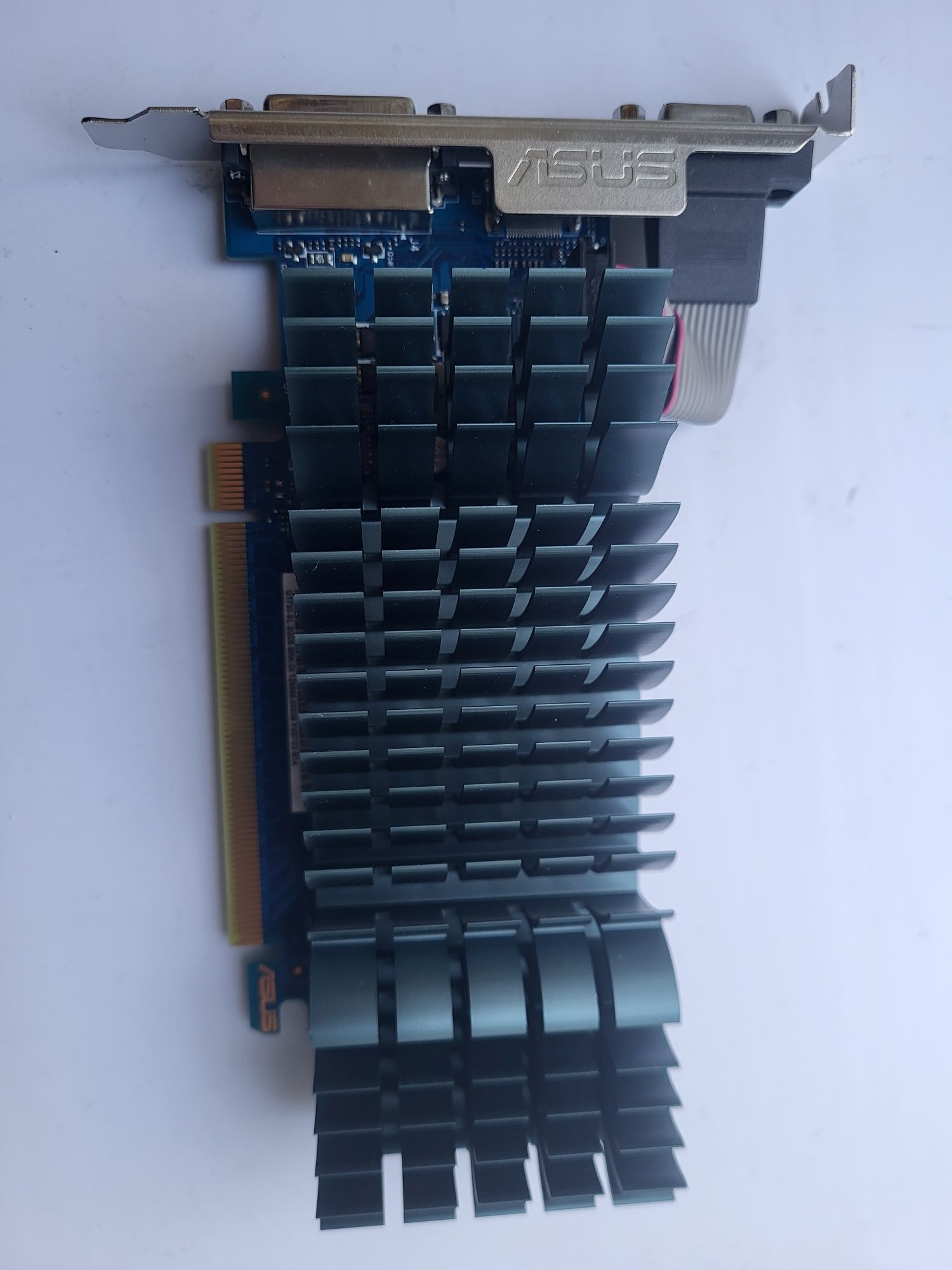 Продается видеокарта GT 730