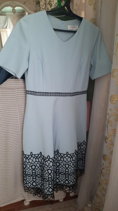Женская одежда платья