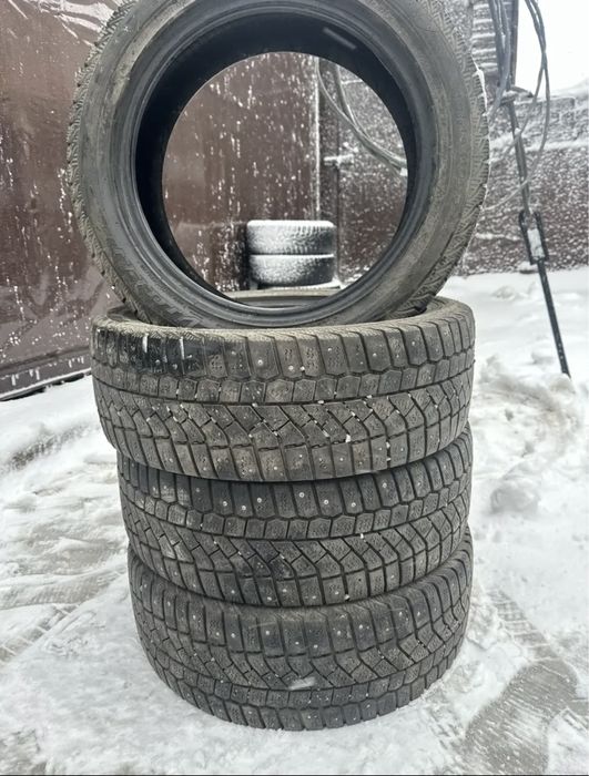 Продам шины 205/50/17 шипованные