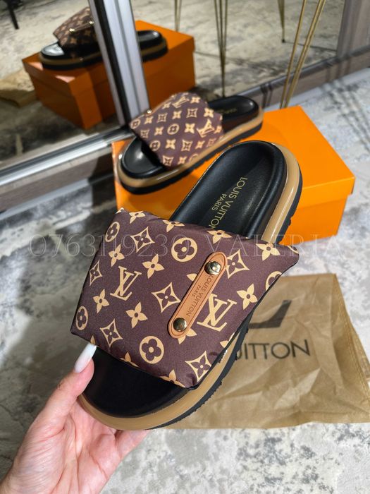 Papuci Louis Vuitton - Pool Pillow Mules