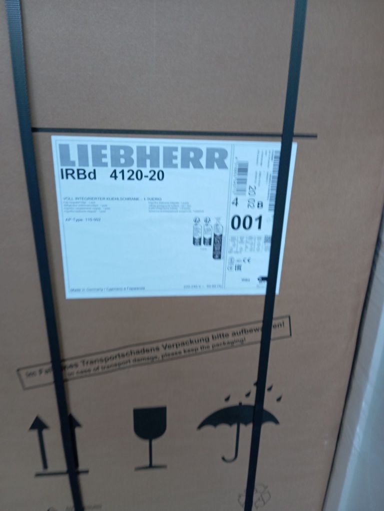 Vând frigider Lieherr incorporabil,Nou ,import Germania