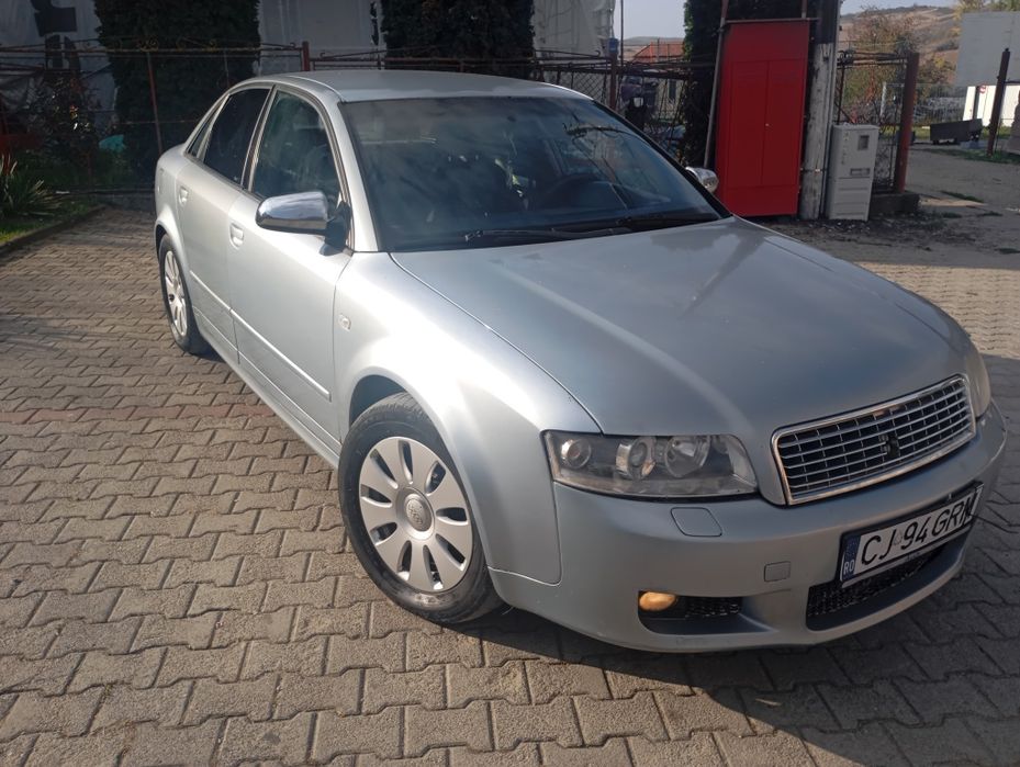 Vând Audi A4 B6 în stare foarte bună