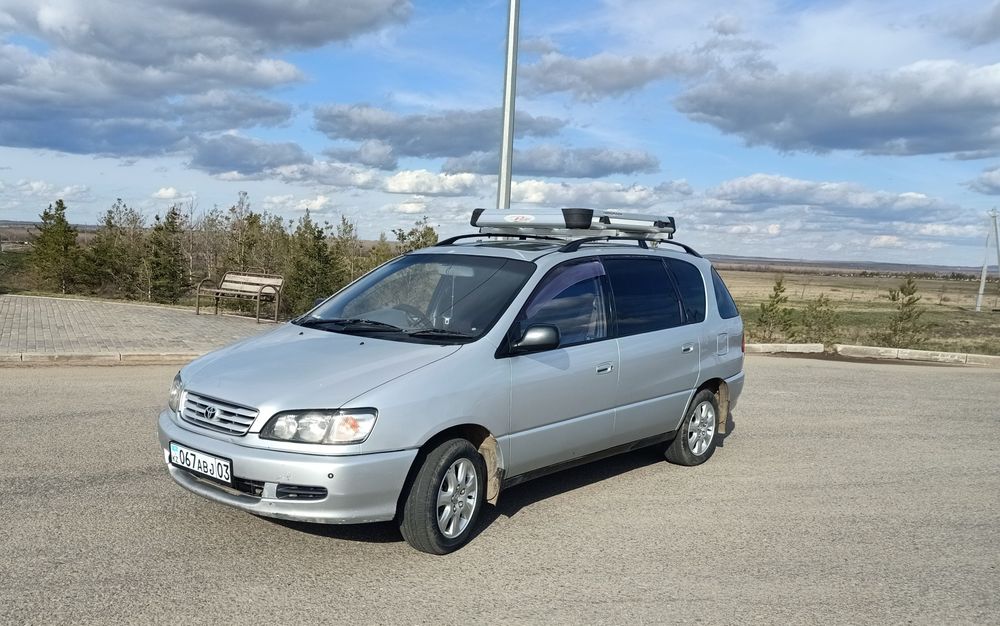 Продам Тойота ипсум