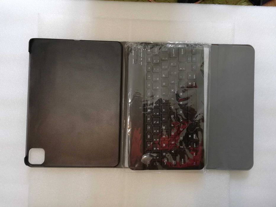 Alogy Smart Keyboard Case pt.  Apple Ipad 11 din 2018/2020/2021 , nou