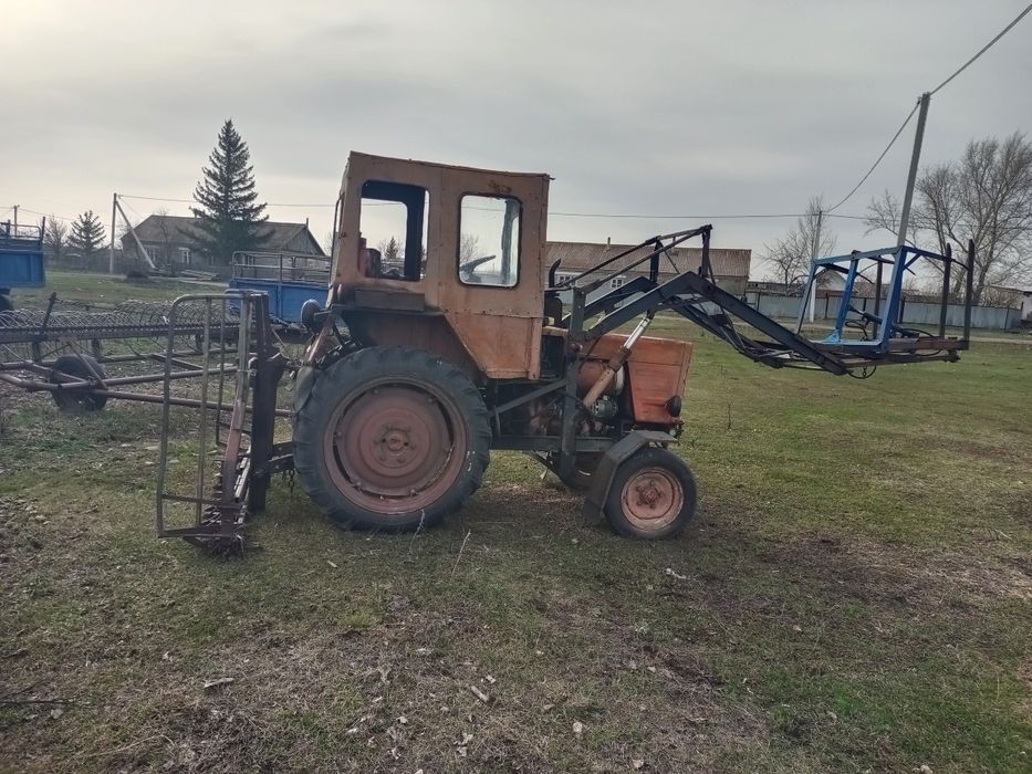Продам трактор т25