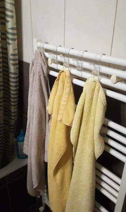 Set 4 cuiere pentru caloriferul de baie