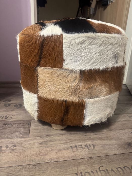 Табуретки от козя кожа