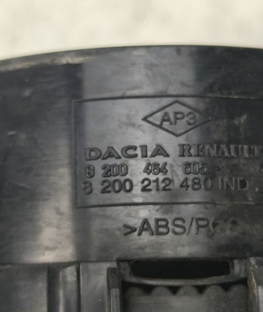 Grila ventilatie bord stanga 8200464605 Dacia Logan prima generatie