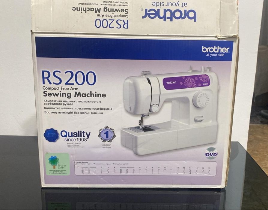 Продам Швейную машинку