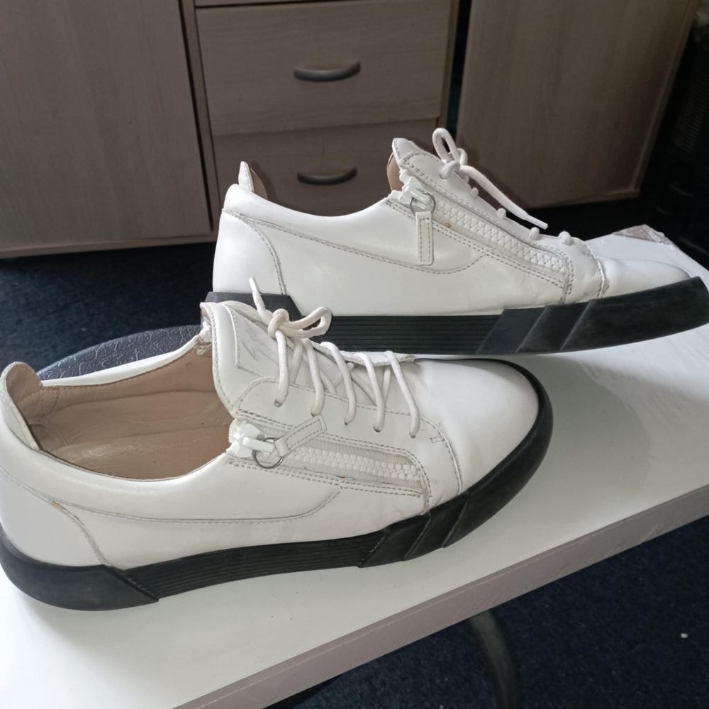 Giuseppe Zanotti shark low, frankie leather, 2 ЧИФТА 43,45 номер..