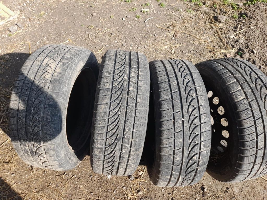 Продавам зимни гуми Петлас