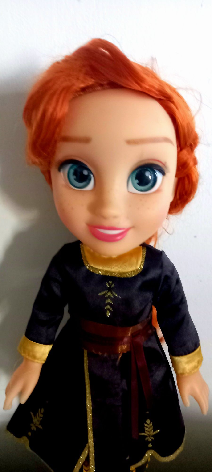 Papusa Anna din Frozen2, in costum de calarie