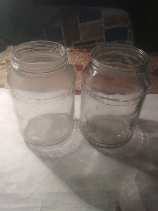 Продам 1 литровые банки