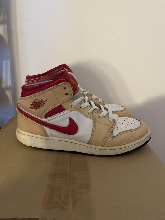 Nike crem si rosu