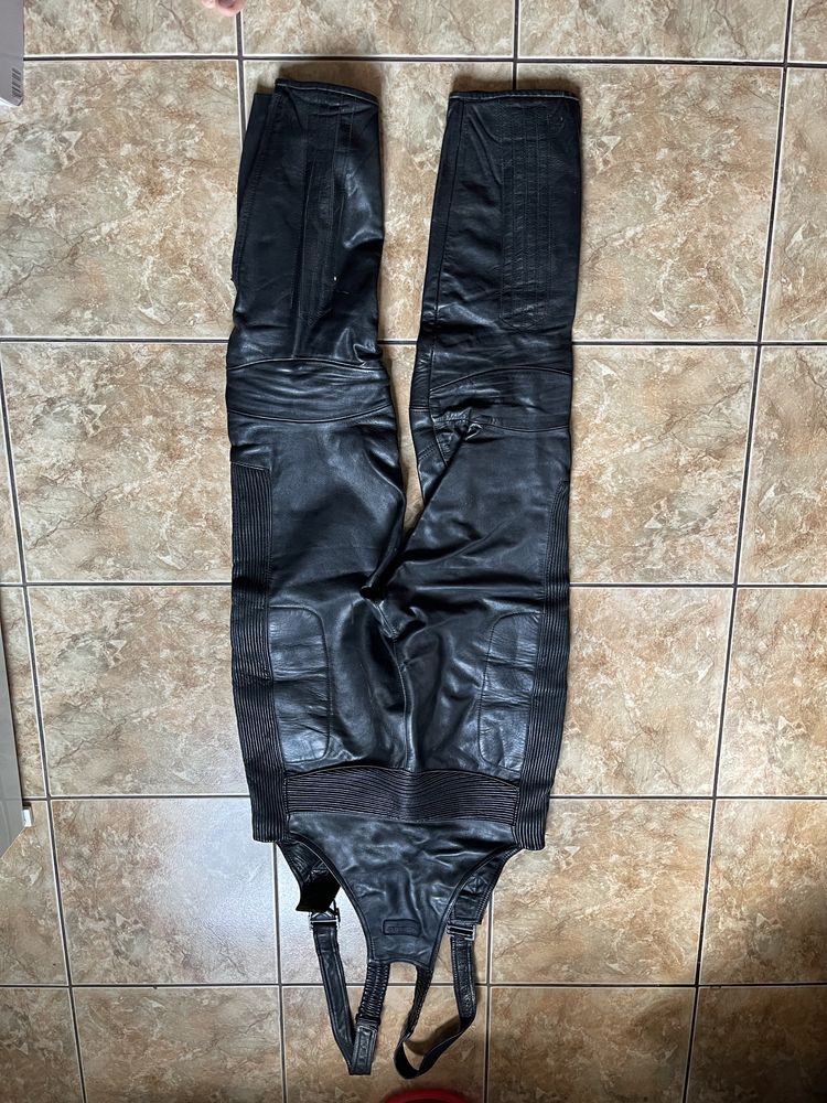 Pantaloni moto piele