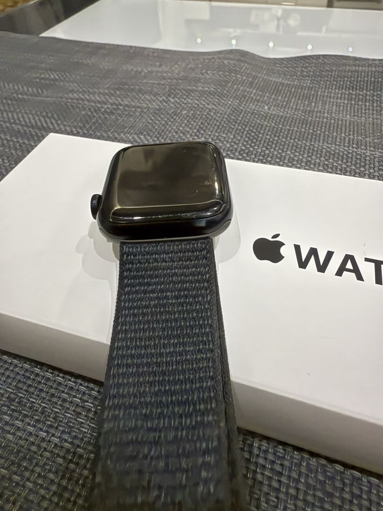 Apple watch SE 2 44mm