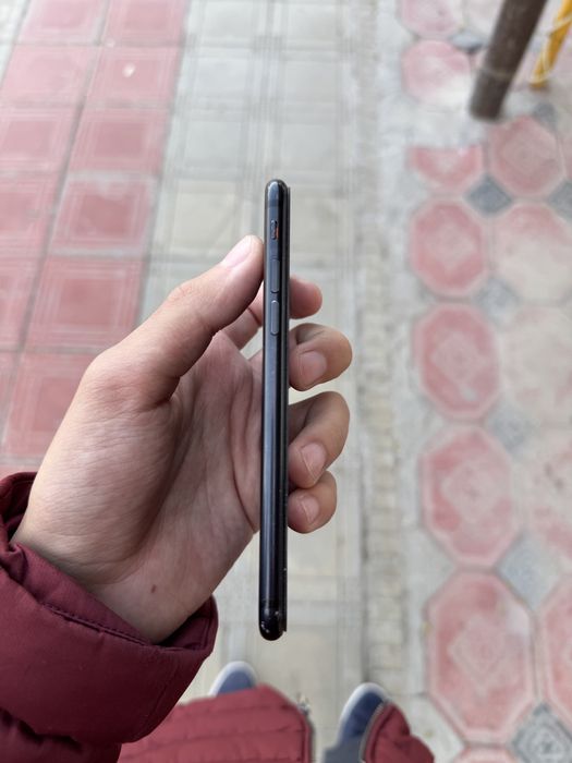 iphone 7  black 32gb