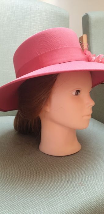 Palarie elegantă  pentru nunți nou