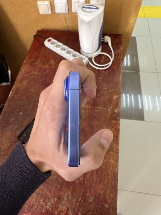 iPhone 16 128gb     .