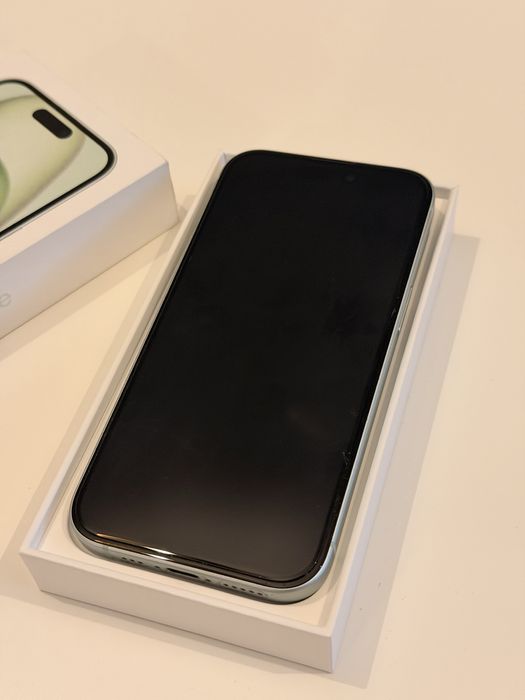 Iphone 15 impecabil