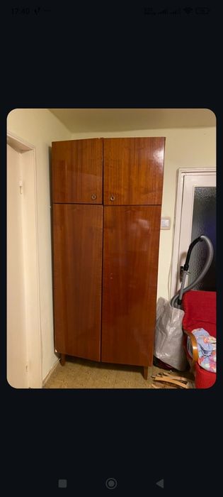 Donez dulap din două corpuri